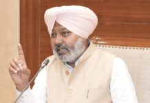 ਭਗਵੰਤ ਮਾਨ ਸਰਕਾਰ ਵੱਲੋਂ ਟੈਕਸ ਚੋਰੀ ‘ਤੇ ਰਿਕਾਰਡ ਇਨਫੋਰਸਮੈਂਟ ਨਾਲ ਸ਼ਿਕੰਜਾ ਕੱਸਦਿਆਂ 1,137 ਕਰੋੜ ਰੁਪਏ ਦੀ ਵਸੂਲੀ: ਹਰਪਾਲ ਸਿੰਘ ਚੀਮਾ ਭਗਵੰਤ ਮਾਨ ਸਰਕਾਰ ਵੱਲੋਂ ਟੈਕਸ ਚੋਰੀ 'ਤੇ ਰਿਕਾਰਡ ਇਨਫੋਰਸਮੈਂਟ ਨਾਲ ਸ਼ਿਕੰਜਾ ਕੱਸਦਿਆਂ 1,137 ਕਰੋੜ ਰੁਪਏ ਦੀ ਵਸੂਲੀ: ਹਰਪਾਲ ਸਿੰਘ ਚੀਮਾ