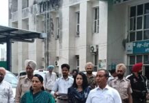 ਵਿਧਾਇਕ ਡਾ. ਵਿਜੈ ਸਿੰਗਲਾ ਅਤੇ ਡਿਪਟੀ ਕਮਿਸ਼ਨਰ ਨਵਜੋਤ ਕੌਰ ਵੱਲੋਂ ਮਾਨਸਾ ਸ਼ਹਿਰ ਦੇ ਵਿਕਾਸ ਕਾਰਜਾਂ ਦਾ ਅਚਨਚੇਤ ਨਿਰੀਖਣ ਵਿਧਾਇਕ ਡਾ. ਵਿਜੈ ਸਿੰਗਲਾ ਅਤੇ ਡਿਪਟੀ ਕਮਿਸ਼ਨਰ ਨਵਜੋਤ ਕੌਰ ਵੱਲੋਂ ਮਾਨਸਾ ਸ਼ਹਿਰ ਦੇ ਵਿਕਾਸ ਕਾਰਜਾਂ ਦਾ ਅਚਨਚੇਤ ਨਿਰੀਖਣ