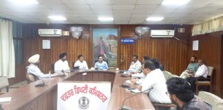 ਡਿਪਟੀ ਕਮਿਸ਼ਨਰ ਨੇ ਚੱਲ ਰਹੇ ਕਣਕ ਖਰੀਦ ਪ੍ਰਬੰਧਾਂ ਦਾ ਲਿਆ ਜਾਇਜਾ ਡਿਪਟੀ ਕਮਿਸ਼ਨਰ ਨੇ ਚੱਲ ਰਹੇ ਕਣਕ ਖਰੀਦ ਪ੍ਰਬੰਧਾਂ ਦਾ ਲਿਆ ਜਾਇਜਾ