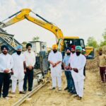 ਚੇਅਰਮੈਨ ਰਣਜੀਤ ਸਿੰਘ ਚੀਮਾ ਨੇ ਹਲਕਾ ਪੱਟੀ ਵਿਖੇ ਨਹਿਰੀ ਨਵੀਨੀਕਰਨ ਪ੍ਰੋਜੈਕਟ ਦਾ ਲਿਆ ਜਾਇਜ਼ਾ ਚੇਅਰਮੈਨ ਰਣਜੀਤ ਸਿੰਘ ਚੀਮਾ ਨੇ ਹਲਕਾ ਪੱਟੀ ਵਿਖੇ ਨਹਿਰੀ ਨਵੀਨੀਕਰਨ ਪ੍ਰੋਜੈਕਟ ਦਾ ਲਿਆ ਜਾਇਜ਼ਾ