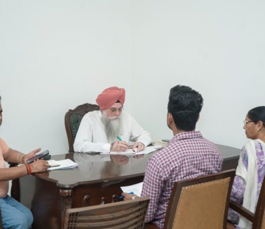‘ਮਾਵਾਂ-ਧੀਆਂ ਸਤਿਕਾਰ ਯੋਜਨਾ’ ਦੀ ਰਜਿਸਟ੍ਰੇਸ਼ਨ ਪ੍ਰਕਿਰਿਆ ਤੇਜ਼ ਕਰਨ ਲਈ ਮੀਟਿੰਗ ਆਯੋਜਿਤ: ਸਪੀਕਰ ਸੰਧਵਾਂ ‘ਮਾਵਾਂ-ਧੀਆਂ ਸਤਿਕਾਰ ਯੋਜਨਾ’ ਦੀ ਰਜਿਸਟ੍ਰੇਸ਼ਨ ਪ੍ਰਕਿਰਿਆ ਤੇਜ਼ ਕਰਨ ਲਈ ਮੀਟਿੰਗ ਆਯੋਜਿਤ: ਸਪੀਕਰ ਸੰਧਵਾਂ
