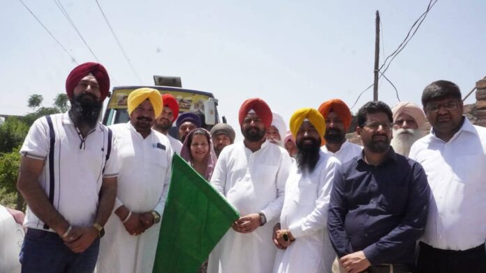 ਵਿਧਾਇਕ ਲਾਲਪੁਰਾ ਨੇ ਮੁੱਖ ਮੰਤਰੀ ਤੀਰਥ ਯਾਤਰਾ ਸਕੀਮ ਤਹਿਤ ਬੱਸ ਕੀਤੀ ਰਵਾਨਾ