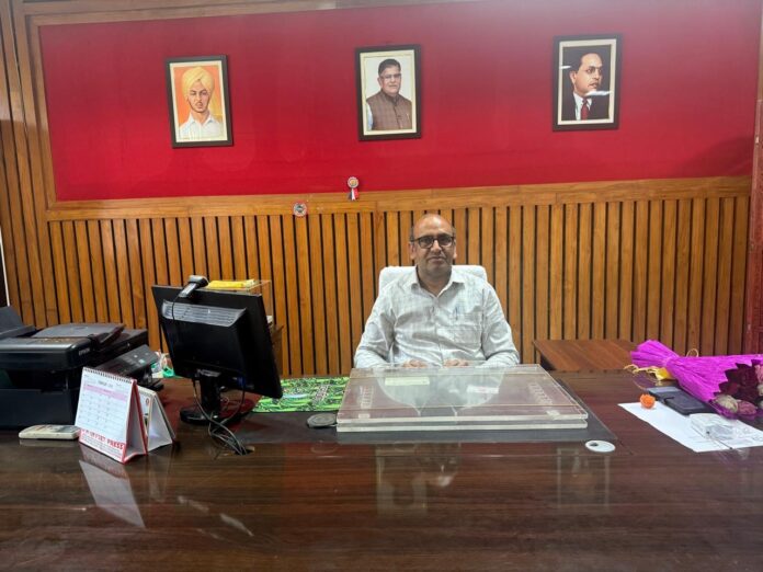 ਡਾ. ਰਜੀਵ ਅਰੋੜਾ ਐੱਸ ਬੀ ਐੱਸ ਸਟੇਟ ਯੂਨੀਵਰਸਿਟੀ ਫ਼ਿਰੋਜ਼ਪੁਰ ਦੇ ਬਣੇ ਨਵੇਂ ਰਜਿਸਟਰਾਰ