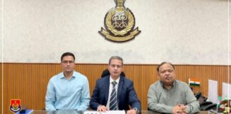 เจเฉฐเจกเฉเจเฉเฉเจน เจเฉเจฐเจจเฉเจก เจนเจฎเจฒเจพ: เจชเฉฐเจเจพเจฌ เจชเฉเจฒเจฟเจธ เจตเฉฑเจฒเฉเจ เจนเฉเจเจก เจเฉเจฐเจจเฉเจก, เฉเจฟเจเจพเจจเจพ เจชเจฟเจธเจคเฉเจฒ เจธเจฎเฉเจค เจชเฉฐเจ เจตเจฟเจ
เจเจคเฉ เจเฉเจฐเจฟเฉเจคเจพเจฐ เจเฉฐเจกเฉเจเฉเฉเจน เจเฉเจฐเจจเฉเจก เจนเจฎเจฒเจพ: เจชเฉฐเจเจพเจฌ เจชเฉเจฒเจฟเจธ เจตเฉฑเจฒเฉเจ เจนเฉเจเจก เจเฉเจฐเจจเฉเจก, เฉเจฟเจเจพเจจเจพ เจชเจฟเจธเจคเฉเจฒ เจธเจฎเฉเจค เจชเฉฐเจ เจตเจฟเจ
เจเจคเฉ เจเฉเจฐเจฟเฉเจคเจพเจฐ