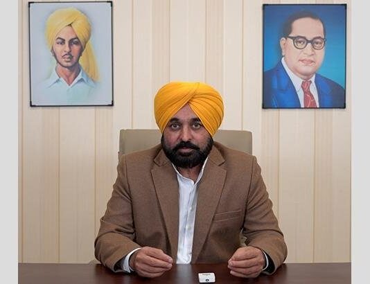 ਆਪ ਦੇ ਕੌਮੀ ਕਨਵੀਨਰ ਅਰਵਿੰਦ ਕੇਜਰੀਵਾਲ ਦਾ ਫੈਸਲਾ ਸੱਚਾਈ, ਸਵੈ-ਮਾਣ ਅਤੇ ਗਾਂਧੀਵਾਦੀ ਸਤਿਆਗ੍ਰਹਿ ‘ਤੇ ਅਧਾਰਤ ਹੈ, ਆਪ ਪੰਜਾਬ ਦੀ ਲੀਡਰਸ਼ਿਪ ਉਨ੍ਹਾਂ ਦੇ ਨਾਲ ਚਟਾਨ ਵਾਂਗ ਖੜ੍ਹੀ ਹੈ ਆਪ ਦੇ ਕੌਮੀ ਕਨਵੀਨਰ ਅਰਵਿੰਦ ਕੇਜਰੀਵਾਲ ਦਾ ਫੈਸਲਾ ਸੱਚਾਈ, ਸਵੈ-ਮਾਣ ਅਤੇ ਗਾਂਧੀਵਾਦੀ ਸਤਿਆਗ੍ਰਹਿ 'ਤੇ ਅਧਾਰਤ ਹੈ, ਆਪ ਪੰਜਾਬ ਦੀ ਲੀਡਰਸ਼ਿਪ ਉਨ੍ਹਾਂ ਦੇ ਨਾਲ ਚਟਾਨ ਵਾਂਗ ਖੜ੍ਹੀ ਹੈ