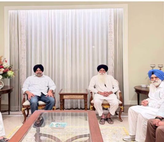 ਮਨਪ੍ਰੀਤ ਸਿੰਘ ਇਯਾਲੀ ਨਾਲ ਕੀਤੀ ਅਕਾਲੀ ਦਲ ਵਾਰਿਸ ਪੰਜਾਬ ਦੀ ਟੀਮ ਨੇ ਮੁਲਾਕਾਤ, ਦਿੱਤਾ ਇਹ ਆਫਰ | ਪੰਜਾਬ ਖ਼ਬਰਾਂ ਮਨਪ੍ਰੀਤ ਸਿੰਘ ਇਯਾਲੀ ਨਾਲ ਕੀਤੀ ਅਕਾਲੀ ਦਲ ਵਾਰਿਸ ਪੰਜਾਬ ਦੀ ਟੀਮ ਨੇ ਮੁਲਾਕਾਤ, ਦਿੱਤਾ ਇਹ ਆਫਰ | ਪੰਜਾਬ ਖ਼ਬਰਾਂ