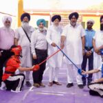 ਲੜਕੀਆਂ ਦੀ 12ਵੀਂ ਰਾਜ ਗੱਤਕਾ ਚੈਂਪੀਅਨਸ਼ਿਪ ਦੀ ਕੋਟਕਪੂਰਾ ਵਿਖੇ ਹੋਈ ਰਸਮੀ ਸ਼ੁਰੂਆਤ : ਡਾ. ਢਿੱਲੋਂ ਲੜਕੀਆਂ ਦੀ 12ਵੀਂ ਰਾਜ ਗੱਤਕਾ ਚੈਂਪੀਅਨਸ਼ਿਪ ਦੀ ਕੋਟਕਪੂਰਾ ਵਿਖੇ ਹੋਈ ਰਸਮੀ ਸ਼ੁਰੂਆਤ : ਡਾ. ਢਿੱਲੋਂ