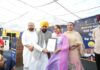 ਮੁੱਖ ਮੰਤਰੀ ਭਗਵੰਤ ਸਿੰਘ ਮਾਨ ਵੱਲੋਂ ਵਿਸ਼ਵ ਪੱਧਰੀ ਸਹੂਲਤਾਂ ਨਾਲ ਲੈਸ 250 ਪੇਂਡੂ ਖੇਡ ਮੈਦਾਨਾਂ ਦਾ ਉਦਘਾਟਨ; ਕਿਹਾ, ਪੰਜਾਬ ਦੇ ਪਿੰਡਾਂ ਤੋਂ ਅੰਤਰਰਾਸ਼ਟਰੀ ਪੱਧਰ ਦੇ ਖਿਡਾਰੀ ਪੈਦਾ ਹੋਣਗੇ ਮੁੱਖ ਮੰਤਰੀ ਭਗਵੰਤ ਸਿੰਘ ਮਾਨ ਵੱਲੋਂ ਵਿਸ਼ਵ ਪੱਧਰੀ ਸਹੂਲਤਾਂ ਨਾਲ ਲੈਸ 250 ਪੇਂਡੂ ਖੇਡ ਮੈਦਾਨਾਂ ਦਾ ਉਦਘਾਟਨ; ਕਿਹਾ, ਪੰਜਾਬ ਦੇ ਪਿੰਡਾਂ ਤੋਂ ਅੰਤਰਰਾਸ਼ਟਰੀ ਪੱਧਰ ਦੇ ਖਿਡਾਰੀ ਪੈਦਾ ਹੋਣਗੇ
