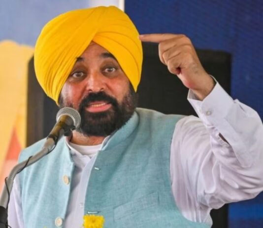 ਪੰਜਾਬ ਵਿਚ ਔਰਤਾਂ ਨੂੰ 1000/1500 ਸਕੀਮ ਉਤੇ ਵੱਡੀ ਖਬਰ… | ਬਰਨਾਲਾ ਵਿੱਚ ਗਰਜੇ CM ਮਾਨ, ਕਿਹਾ- ਬੇਅਦਬੀ ਦਾ ਕਾਨੂੰਨ ਕਿਸੇ ਵੀ ਹਾਲਤ ਵਿੱਚ ਵਾਪਸ ਨਹੀਂ ਹੋਵੇਗਾ | ਪੰਜਾਬ ਖ਼ਬਰਾਂ