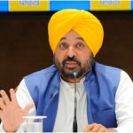 CM ਮਾਨ ਨੇ ਵੰਡੇ ਨਵੇਂ ਰਾਸ਼ਨ ਡਿਪੂਆਂ ਲਈ ਅਲਾਟਮੈਂਟ ਲੈਟਰ …2800 ਡਿਪੂਆਂ ਦੇ ਲਾਇਸੰਸ ਕੀਤੇ ਜਾਰੀ | ਮੈਂ ਵੀਡੀਓ ਵਿੱਚ ਨਹੀਂ ਹਾਂ; ਮੈਨੂੰ ਬਦਨਾਮ ਕਰਨ ਦੀ ਸਾਜ਼ਿਸ਼ ਰਚੀ ਜਾ ਰਹੀ ਹੈ: ਭਗਵੰਤ ਮਾਨ | ਪੰਜਾਬ ਖ਼ਬਰਾਂ