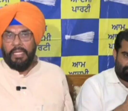 1 ਜੁਲਾਈ ਤੋਂ ਪੰਜਾਬ ਦੀਆਂ ਔਰਤਾਂ ਦੇ ਖਾਤਿਆਂ ਵਿੱਚ ਆਉਣਗੇ ਪੈਸੇ? ਧਾਲੀਵਾਲ ਦਾ ਵੱਡਾ ਦਾਅਵਾ 1 ਜੁਲਾਈ ਤੋਂ ਪੰਜਾਬ ਦੀਆਂ ਔਰਤਾਂ ਦੇ ਖਾਤਿਆਂ ਵਿੱਚ ਆਉਣਗੇ ਪੈਸੇ? ਧਾਲੀਵਾਲ ਦਾ ਵੱਡਾ ਦਾਅਵਾ