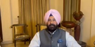 SIR ਨੂੰ ਲੈ ਕੇ ਪੰਜਾਬ ਭਾਜਪਾ ਦਾ ਗੰਭੀਰ ਇਲਜ਼ਾਮ,…ਕੇਵਲ ਢਿੱਲੋਂ ਨੇ EC ਨੂੰ ਪੱਤਰ ਲਿਖ ਕੇ ਕੀਤੀ ਇਹ ਮੰਗ ! ਪੰਜਾਬ ਭਾਜਪਾ ਵੱਲੋਂ 'ਪੰਚ ਤੀਰਥ ਯਾਤਰਾ' ਦੀ ਸ਼ੁਰੂਆਤ, ਕੇਵਲ ਸਿੰਘ ਢਿੱਲੋਂ ਨੇ ਬੱਸਾਂ ਨੂੰ ਦਿਖਾਈ ਹਰੀ ਝੰਡੀ | ਪੰਜਾਬ ਖ਼ਬਰਾਂ