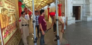 ਅੰਮ੍ਰਿਤਸਰ ਦੇ ਦੁਰਗਿਆਣਾ ਮੰਦਰ ਨੂੰ ਮਿਲੀ ਧਮਕੀ; ਈਮੇਲ ‘ਚ ਆਪ੍ਰੇਸ਼ਨ ਬਲੂ ਸਟਾਰ ਦਾ ਜ਼ਿਕਰ | ਪੰਜਾਬ ਖ਼ਬਰਾਂ ਅੰਮ੍ਰਿਤਸਰ ਦੇ ਦੁਰਗਿਆਣਾ ਮੰਦਰ ਨੂੰ ਮਿਲੀ ਧਮਕੀ; ਈਮੇਲ 'ਚ ਆਪ੍ਰੇਸ਼ਨ ਬਲੂ ਸਟਾਰ ਦਾ ਜ਼ਿਕਰ | ਪੰਜਾਬ ਖ਼ਬਰਾਂ