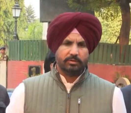 ਕਾਂਗਰਸ ਪਾਰਟੀ ਪੰਜਾਬ ਵਿੱਚ ਖੜਗੇ, ਰਾਹੁਲ ਦੀ ਅਗਵਾਈ ਵਿੱਚ ਚੋਣ ਲੜੇਗੀ: ਅਮਰਿੰਦਰ ਸਿੰਘ ਵੜਿੰਗ | ਪੰਜਾਬ ਖ਼ਬਰਾਂ ਕਾਂਗਰਸ ਪਾਰਟੀ ਪੰਜਾਬ ਵਿੱਚ ਖੜਗੇ, ਰਾਹੁਲ ਦੀ ਅਗਵਾਈ ਵਿੱਚ ਚੋਣ ਲੜੇਗੀ: ਅਮਰਿੰਦਰ ਸਿੰਘ ਵੜਿੰਗ | ਪੰਜਾਬ ਖ਼ਬਰਾਂ