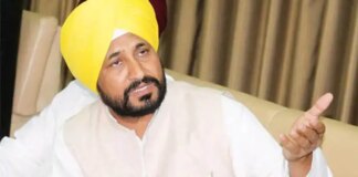 ਪੰਜਾਬ ਕਾਂਗਰਸ ‘ਚ ਵੱਡਾ ਬਗਾਵਤੀ ਧਮਾਕਾ: ਚੰਨੀ ਦੇ ਘਰ ਜੁਟੇ ਦਿੱਗਜ ਆਗੂ, ਰਾਜਾ ਵੜਿੰਗ ਨੂੰ ਹਟਾਉਣ ਦੀ ਉੱਠੀ ਮੰਗ, ਹਾਈਕਮਾਂਡ ਨੂੰ ਦਿੱਤਾ 1 ਹਫ਼ਤੇ ਦਾ ਸਮਾਂ ਚਰਨਜੀਤ ਚੰਨੀ ਦੇ ਘਰ ਕਾਂਗਰਸੀਆਂ ਦੀ ਮੀਟਿੰਗ! ਵੇਖੋ ਕੌਣ ਕੌਣ ਪਹੁੰਚਿਆ | ਪੰਜਾਬ ਖ਼ਬਰਾਂ
