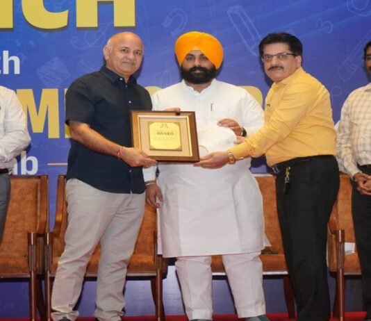 ਜੇਈਈ ਅਤੇ ਨੀਟ 2026 ਵਿੱਚ ਸਰਕਾਰੀ ਸਕੂਲਾਂ ਦੇ ਵਿਦਿਆਰਥੀਆਂ ਨੇ ਰਚਿਆ ਇਤਿਹਾਸ | ਜੇਈਈ ਅਤੇ ਨੀਟ 2026 ਵਿੱਚ ਸਰਕਾਰੀ ਸਕੂਲਾਂ ਦੇ ਵਿਦਿਆਰਥੀਆਂ ਨੇ ਰਚਿਆ ਇਤਿਹਾਸ | ਪੰਜਾਬ ਖ਼ਬਰਾਂ
