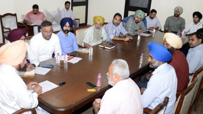 ਲੁਧਿਆਣਾ ਵਿਖੇ ਬਣਾਈ ਜਾਵੇਗੀ ਫੁੱਲਾਂ ਦੀ ਵਿਸ਼ਵ ਪੱਧਰੀ ਮੰਡੀ: ਹਰਚੰਦ ਸਿੰਘ ਬਰਸਟ | ਪੰਜਾਬ ਖ਼ਬਰਾਂ
