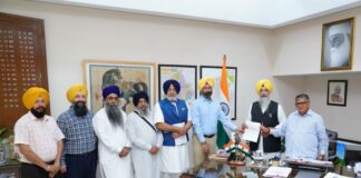 ਜਥੇਦਾਰ ਹਵਾਰਾ ਦੀ ਪੈਰੋਲ ਅਤੇ ਭਾਈ ਰਾਜੋਆਣਾ ਦੀ ਪਟੀਸ਼ਨ ‘ਤੇ ਫੈਸਲੇ ਬਾਰੇ ਪੰਥਕ ਲੀਡਰਾਂ ਦਾ ਵਫਦ ਰਾਜਪਾਲ ਪੰਜਾਬ ਨੂੰ ਮਿਲਿਆ- ਪ੍ਰੋ ਚੰਦੂਮਾਜਰਾ | ਜਥੇਦਾਰ ਹਵਾਰਾ ਦੀ ਪੈਰੋਲ ਅਤੇ ਭਾਈ ਰਾਜੋਆਣਾ ਦੀ ਪਟੀਸ਼ਨ 'ਤੇ ਫੈਸਲੇ ਬਾਰੇ ਪੰਥਕ ਲੀਡਰਾਂ ਦਾ ਵਫਦ ਰਾਜਪਾਲ ਪੰਜਾਬ ਨੂੰ ਮਿਲਿਆ- ਪ੍ਰੋ ਚੰਦੂਮਾਜਰਾ | ਪੰਜਾਬ ਖ਼ਬਰਾਂ