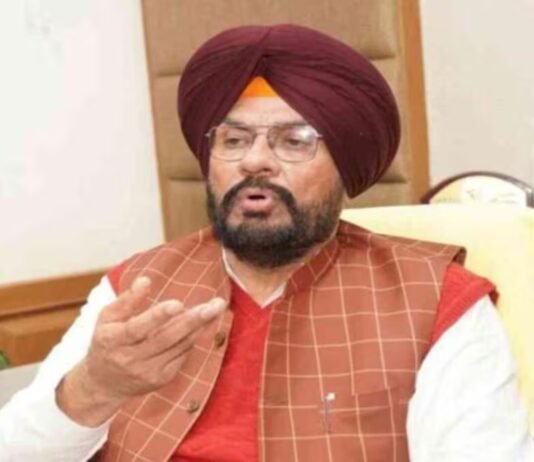 ਸੱਕੀ ਨਾਲੇ ਦੀ ਸਫ਼ਾਈ ਲਈ ਭਾਰਤੀ ਫ਼ੌਜ ਤੋਂ ਮਿਲੀ ਪ੍ਰਵਾਨਗੀ: ਕੁਲਦੀਪ ਸਿੰਘ ਧਾਲੀਵਾਲ | ਸੱਕੀ ਨਾਲੇ ਦੀ ਸਫ਼ਾਈ ਲਈ ਭਾਰਤੀ ਫ਼ੌਜ ਤੋਂ ਮਿਲੀ ਪ੍ਰਵਾਨਗੀ: ਕੁਲਦੀਪ ਸਿੰਘ ਧਾਲੀਵਾਲ | ਪੰਜਾਬ ਖ਼ਬਰਾਂ