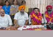 ਕੈਨੇਡਾ ਦੀ PR ਛੱਡ ਵਾਪਸ ਆਇਆ ਨੌਜਵਾਨ ਬਣਿਆ ਨਗਰ ਕੌਂਸਲ ਦਾ ਪ੍ਰਧਾਨ | Punjab: ਕੈਨੇਡਾ ਦੀ PR ਛੱਡ ਵਾਪਸ ਆਇਆ ਨੌਜਵਾਨ ਬਣਿਆ ਨਗਰ ਕੌਂਸਲ ਦਾ ਪ੍ਰਧਾਨ | ਪੰਜਾਬ ਖ਼ਬਰਾਂ