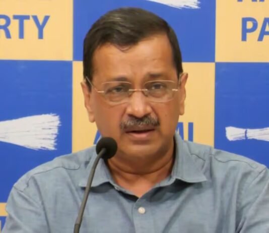 arvind-kejriwal-reacts-to-pm-modi-and-sukhbir-badal-meeting | arvind-kejriwal-reacts-to-pm-modi-and-sukhbir-badal-meeting | - News18 Punjab