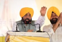 ਪੰਜਾਬ ਸਰਕਾਰ ਵੱਲੋਂ ਹੜਤਾਲੀ ਕਰਮਚਾਰੀਆਂ ‘ਤੇ ਸਖ਼ਤ ਕਾਰਵਾਈ ਦੀ ਤਿਆਰੀ | ਐਨਾਲਾਗ ਪਨੀਰ ਕੀ ਹੈ? ਅਸਲੀ ਪਨੀਰ ਤੋਂ ਕਿਵੇਂ ਵੱਖਰਾ ਹੈ, ਜਾਣੋ ਪੂਰੀ ਜਾਣਕਾਰੀ