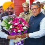 ਜਗਤਾਰ ਸਿੰਘ ਹਵਾਰਾ ਨੂੰ 10 ਦਿਨਾਂ ਦੀ ਪੈਰੋਲ ਲਈ CM ਭਗਵੰਤ ਮਾਨ ਦੀ ਰਾਜਪਾਲ ਨੂੰ ਅਪੀਲ | ਜਗਤਾਰ ਸਿੰਘ ਹਵਾਰਾ ਨੂੰ 10 ਦਿਨਾਂ ਦੀ ਪੈਰੋਲ ਲਈ CM ਭਗਵੰਤ ਮਾਨ ਦੀ ਰਾਜਪਾਲ ਨੂੰ ਅਪੀਲ | ਪੰਜਾਬ ਖ਼ਬਰਾਂ