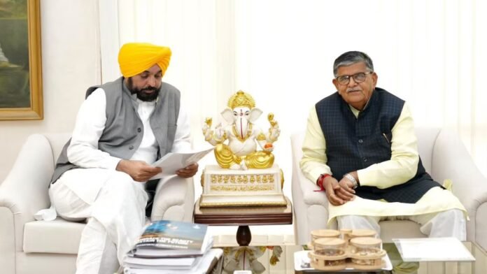 CM-MANN-WITH-GOVERNOR-2026-08-eaedef124d85cd41c32f7da53d46ceea-1200x675.jpg ਮੁੱਖ ਮੰਤਰੀ ਭਗਵੰਤ ਮਾਨ ਦੀ ਰਾਜਪਾਲ ਗੁਲਾਬ ਚੰਦ ਕਟਾਰੀਆ ਨਾਲ ਮੁਲਾਕਾਤ, ਜਾਣੋ ਕਿਸ ਮੁੱਦੇ 'ਤੇ ਕੀਤੀ ਚਰਚਾ | ਪੰਜਾਬ ਖ਼ਬਰਾਂ