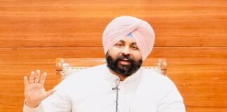 Punjab Bandh: ਸਿੱਖਿਆ ਮੰਤਰੀ ਬੈਂਸ ਵੱਲੋਂ ਕੱਲ੍ਹ ਸਕੂਲਾਂ ਵਿਚ ਛੁੱਟੀ ਉਤੇ ਵੱਡਾ ਬਿਆਨ… | Punjab Bandh: ਸਿੱਖਿਆ ਮੰਤਰੀ ਬੈਂਸ ਵੱਲੋਂ ਕੱਲ੍ਹ ਸਕੂਲਾਂ ਵਿਚ ਛੁੱਟੀ ਉਤੇ ਵੱਡਾ ਬਿਆਨ... | ਪੰਜਾਬ ਖ਼ਬਰਾਂ
