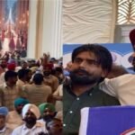 Bathinda: ਕਾਂਗਰਸ ਦੀ ਸਟੇਜ ਤੋਂ ਵੜਿੰਗ ਸਾਹਮਣੇ ਨਾਅਰੇ ਲਗਾਉਣ ਵਾਲਾ ਨਿਕਲਿਆ ‘ਚਿੱਟਾ ਤਸਕਰ’ | Bathinda: ਕਾਂਗਰਸ ਦੀ ਸਟੇਜ ਤੋਂ ਵੜਿੰਗ ਸਾਹਮਣੇ ਨਾਅਰੇ ਲਗਾਉਣ ਵਾਲਾ ਨਿਕਲਿਆ 'ਚਿੱਟਾ ਤਸਕਰ' | ਪੰਜਾਬ ਖ਼ਬਰਾਂ
