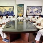 SAD ਪ੍ਰਧਾਨ ਸੁਖਬੀਰ ਬਾਦਲ ਵੱਲੋਂ ਹਰਿਆਣਾ ਅਕਾਲੀ ਦਲ ਦੀ 7 ਮੈਂਬਰੀ ਕੋਰ ਕਮੇਟੀ ਦਾ ਐਲਾਨ | ਸਸਪੈਂਡ ਕੀਤੇ ਅਫਸਰ ਨੇ ਖਾਧਾ ਜ਼ਹਿਰ, ਮੌਤ