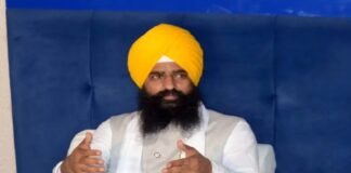 ਅਕਾਲ ਤਖ਼ਤ ਦੇ ਜਥੇਦਾਰ ਗੜਗੱਜ ਦੀ ਅਪੀਲ, ਹਰ ਸਿੱਖ ਜੋੜਾ ਘੱਟੋ-ਘੱਟ 3 ਬੱਚੇ ਪੈਦਾ ਕਰੇ | ਅਕਾਲ ਤਖ਼ਤ ਦੇ ਜਥੇਦਾਰ ਗੜਗੱਜ ਦੀ ਅਪੀਲ, ਹਰ ਸਿੱਖ ਜੋੜਾ ਘੱਟੋ-ਘੱਟ 3 ਬੱਚੇ ਪੈਦਾ ਕਰੇ | ਪੰਜਾਬ ਖ਼ਬਰਾਂ