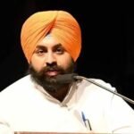 ਪੇਪਰ ‘ਤੇ ਸਿਆਸਤ ਲੀਕ! Harjot Bains on Pharmacy Paper |