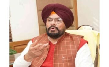 ਪੰਜਾਬ ਦੇ ਸਰਹੱਦੀ ਇਲਾਕਿਆਂ ਲਈ ਵੱਡਾ ਕਦਮ: ਉਝ ਦਰਿਆ ਦੇ ਪਾਣੀ ਦੀ ਵਰਤੋਂ ਲਈ ਡੈਮ ਦੀ ਮੰਗ | ਪੰਜਾਬ ਦੇ ਸਰਹੱਦੀ ਇਲਾਕਿਆਂ ਲਈ ਵੱਡਾ ਕਦਮ: ਉਝ ਦਰਿਆ ਦੇ ਪਾਣੀ ਦੀ ਵਰਤੋਂ ਲਈ ਡੈਮ ਦੀ ਮੰਗ | ਪੰਜਾਬ ਖ਼ਬਰਾਂ