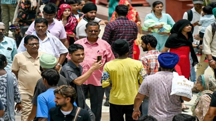 CENSUS-2027-2026-09-056b8396ffe7020954394231533c46be-1200x675.jpg ਵਿਆਹ ਦੇ ਰਿਸੈਪਸ਼ਨ ਦੌਰਾਨ ਲੱਗੀ ਅੱਗ: 22 ਦੀ ਮੌਤ
