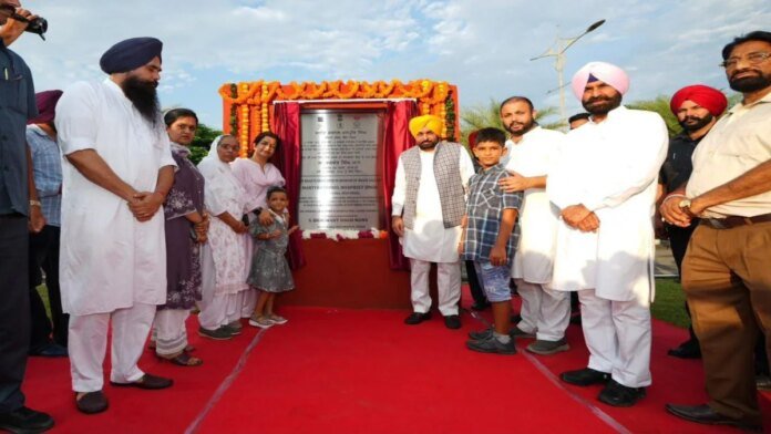 CM-BHAGWANT-MANN-2026-09-086bac23912ff1f965d0ee78a7c2fcb5-1200x675.jpg ਸਰਹੱਦ ਪਾਰੋਂ ਹਥਿਆਰ ਤਸਕਰੀ ਮੋਡਿਊਲ ਦਾ ਪਰਦਾਫਾਸ਼, 5 ਗ੍ਰਿਫ਼ਤਾਰ
