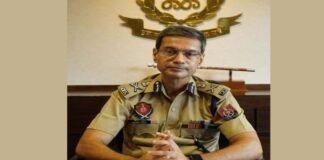 LPU ਹੰਗਾਮੇ ਤੋਂ ਬਾਅਦ DGP ਗੌਰਵ ਯਾਦਵ ਮੌਕੇ ‘ਤੇ ਪਹੁੰਚੇ, ਉੱਚ ਪੱਧਰੀ ਜਾਂਚ ਦੇ ਦਿੱਤੇ ਨਿਰਦੇਸ਼ | Bank Strike : ਅੱਧੀ ਰਾਤ ਨੂੰ ਹੋਈ ਮੀਟਿੰਗ ਤੇ ਟਲ ਗਈ ਬੈਂਕਾਂ ਦੀ ਹੜਤਾਲ, ਕਰਮਚਾਰੀਆਂ..