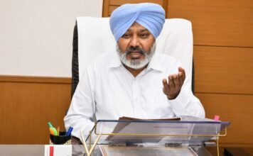 ਪੰਜਾਬ ਦੇ GST ਸੰਗ੍ਰਹਿ ਵਿੱਚ 11.84% ਦਾ ਵਾਧਾ, ਪ੍ਰਮੁੱਖ ਸੂਬਿਆਂ ਵਿੱਚੋਂ ਐਸ.ਜੀ.ਐਸ.ਟੀ. ਨਕਦ ਮਾਲੀਏ ਵਿੱਚ ਸਭ ਤੋਂ ਵੱਧ ਵਾਧਾ ਦਰਜ: ਹਰਪਾਲ ਸਿੰਘ ਚੀਮਾ | ਏਬੀਵੀਪੀ ਦੀ ਜਿੱਤ 'ਤੇ ਭਾਜਪਾ ਦੇ ਸੂਬਾ ਪ੍ਰਧਾਨ ਨੇ ਕੀਤੀ ਖ਼ੁਸ਼ੀ ਜ਼ਾਹਿਰ, ਦਿੱਤੀ ਵਧਾਈ