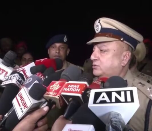 amritsar police encounter asi harjit murder case accused deepak killed | Arvind Kejriwal SIR Notice