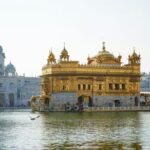 ਸ੍ਰੀ ਦਰਬਾਰ ਸਾਹਿਬ ‘ਚ ਨੌਜਵਾਨ ਨੇ ਕੀਤੀ ਬੇਅਦਬੀ: ਗੁਟਕਾ ਸਾਹਿਬ ਦੇ ਅੰਗ ਪਾੜ ਕੇ ਔਰਤ ਦੀ ਚੁੰਨੀ ਨਾਲ ਬੰਨ੍ਹੇ ; CCTV ਰਾਹੀਂ ਫੜਿਆ | ਯੂਥ ਅਕਾਲੀ ਦਲ ਪੁਨਰ ਸੁਰਜੀਤ ਦੇ ਪ੍ਰਧਾਨ ਤਲਵੰਡੀ ਵੱਲੋਂ ਨਵੇਂ ਅਹੁਦੇਦਾਰਾਂ ਦਾ ਐਲਾਨ