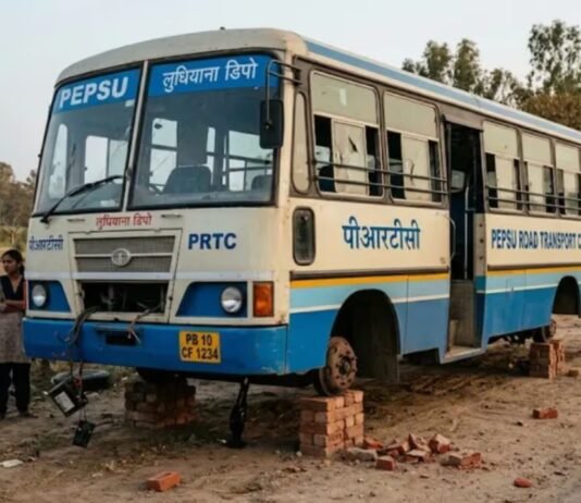 Punjab: ਰੋਡਵੇਜ਼ ਬੱਸ ਹੀ ਚੋਰੀ ਕਰਕੇ ਲੈ ਗਏ ਚੋਰ, 21KM ਦੂਰ ਇੱਟਾਂ ‘ਤੇ ਟਿਕੀ ਮਿਲੀ, ਚਾਰੇ ਟਾਇਰ ਅਤੇ ਬੈਟਰੀਆਂ ਗਾਇਬ | Ek Anar So Bimar