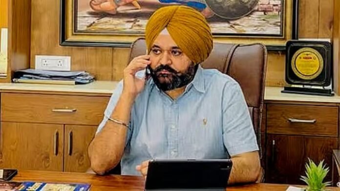 1792292098_RAJBIR-SINGH-GHUMMAN-2026-10-b82e0ec5f77e040f6aca5249e8d363c7-1200x675.jpg CM ਮਾਨ ਦੇ OSD ਰਾਜਬੀਰ ਘੁੰਮਣ ਤੋਂ ਬਾਅਦ ਹੁਣ ਉਨ੍ਹਾਂ ਦੇ ਨੇੜਲੇ ਸਾਥੀ ਤਲਬ...