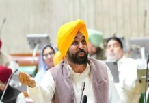 CM ਭਗਵੰਤ ਮਾਨ ਦਾ ਕਾਂਗਰਸ-ਭਾਜਪਾ ’ਤੇ ਹਮਲਾ, ਮਾਵਾਂ-ਧੀਆਂ ਸਤਿਕਾਰ ਯੋਜਨਾ ’ਤੇ ਵੱਡਾ ਬਿਆਨ | ਪਾਕਿਸਤਾਨੀ ਸਿੱਖਾਂ ਦੇ 49 ਮੈਂਬਰੀ ਜਥੇ ਨੇ ਸੱਚਖੰਡ ਸ੍ਰੀ ਹਰਿਮੰਦਰ ਸਾਹਿਬ ਵਿਖੇ ਕੀਤੇ