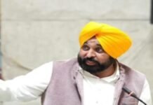 ਪੰਜਾਬ ਦੇ ਪਾਣੀਆਂ ’ਤੇ CM ਭਗਵੰਤ ਮਾਨ ਦਾ ਸਖ਼ਤ ਰੁਖ਼, ਵਿਧਾਨ ਸਭਾ ’ਚ ਮਤਾ ਪਾਸ | ਪਾਕਿਸਤਾਨੀ ਸਿੱਖਾਂ ਦੇ 49 ਮੈਂਬਰੀ ਜਥੇ ਨੇ ਸੱਚਖੰਡ ਸ੍ਰੀ ਹਰਿਮੰਦਰ ਸਾਹਿਬ ਵਿਖੇ ਕੀਤੇ