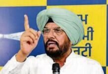 BJP ਪੰਜਾਬੀ ਕਲਾਕਾਰਾਂ ਨੂੰ ਕਿਉਂ ਨਿਸ਼ਾਨਾ ਬਣਾ ਰਹੀ ਹੈ : ਕੁਲਦੀਪ ਧਾਲੀਵਾਲ | ਦਿੱਲੀ ਤੋਂ ਕੈਨੇਡਾ ਦੀ ਦੂਰੀ ਬਰਾਬਰ ਪਾਈਪਲਾਈਨ ਵਿਛਾ ਕੇ 80 ਫੀਸਦੀ ਖੇਤਾਂ ਤੱਕ ਪਾਣੀ