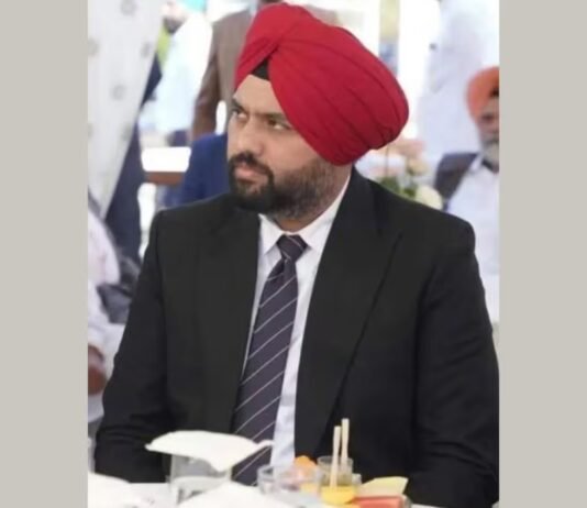 ED ਨੇ ਦਿੱਲੀ ਏਅਰਪੋਰਟ ਅਮਰਦੀਪ ਗਰੇਵਾਲ ਨੂੰ ਹਿਰਾਸਤ ‘ਚ ਲਿਆ | NRI News